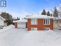 22 Shawn Street  Azilda, ON P0M 1B0