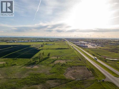 1 Highway 1, Strathmore, AB 