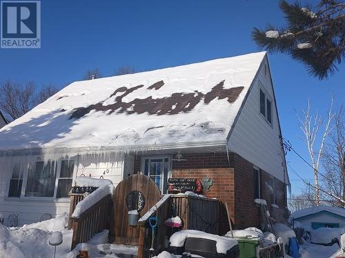 40 Robertson RD  Elliot Lake, ON P5A 1C7