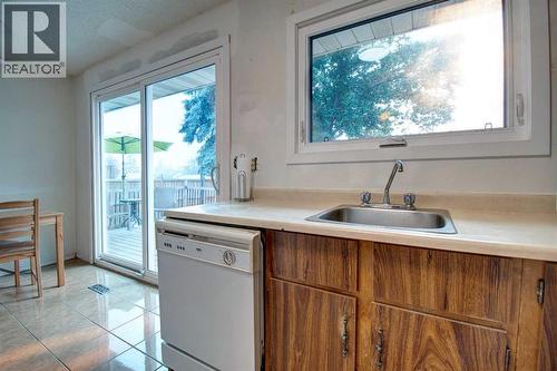95 Falton Way Ne, Calgary, AB - Indoor Photo Showing Kitchen