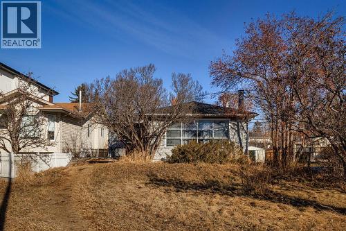 2824 Parkdale Boulevard Nw, Calgary, AB - Outdoor