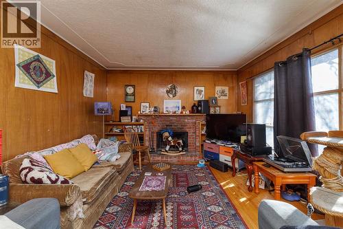 2824 Parkdale Boulevard Nw, Calgary, AB - Indoor With Fireplace