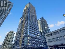 807 - 120 BROADWAY AVENUE  Toronto, ON M4P 0E9