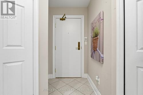 610 - 399 Elizabeth Street, Burlington, ON - Indoor Photo Showing Other Room