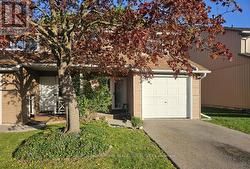 18 - 2185 FAIRCHILD BOULEVARD  Burlington, ON L7P 3P6