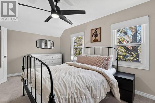 56 Francis Street, Hamilton, ON - Indoor Photo Showing Bedroom