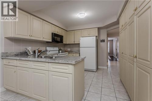 1146 Augustus Drive, Burlington, ON - Indoor Photo Showing Kitchen