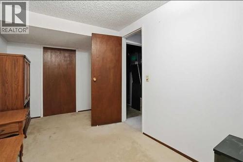 5224 5 Avenue Se, Calgary, AB - Indoor Photo Showing Other Room
