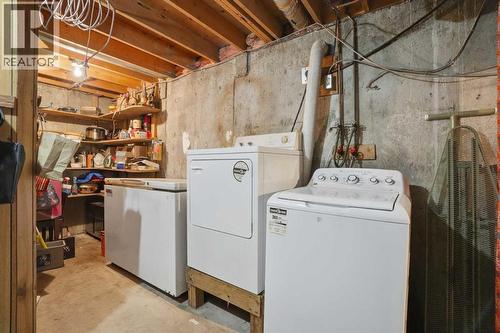 5224 5 Avenue Se, Calgary, AB - Indoor Photo Showing Laundry Room