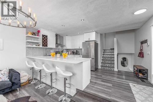 1347 Berkley Drive Nw, Calgary, AB - Indoor