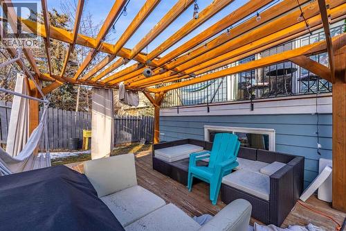 1347 Berkley Drive Nw, Calgary, AB - Outdoor With Exterior