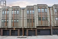 94 Norford Common NW  Calgary, AB T3B 6G6