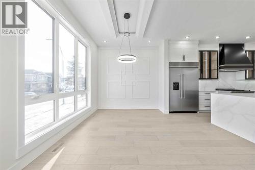 1417 42 Street Sw, Calgary, AB - Indoor Photo Showing Other Room