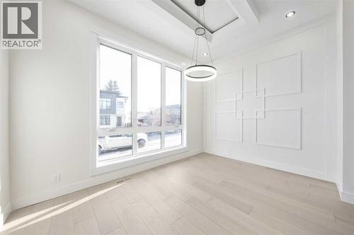 1417 42 Street Sw, Calgary, AB - Indoor Photo Showing Other Room