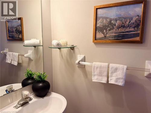 Bathroom with a sink - 2258 Empire Crescent, Burlington, ON - Indoor Photo Showing Bathroom
