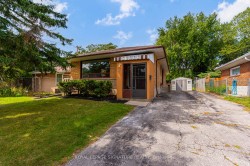4 Stillbrook Court  Toronto, ON M1E 3W7