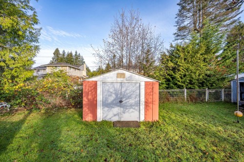 2114 Mckenzie Ave, Comox, BC 