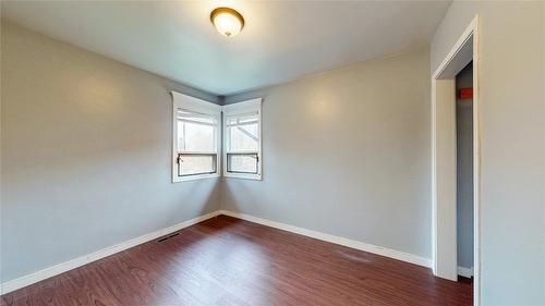 4581 Samuelson Road, Canyon, BC - Indoor Photo Showing Other Room