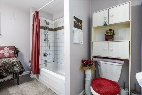 18-3216 Back Rd, Comox, BC 