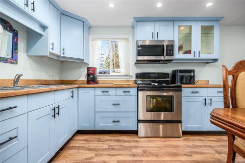 18-3216 Back Rd, Comox, BC 