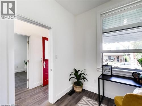 Office with baseboards and wood finished floors - 54 Fairview Avenue, Hamilton, ON - Indoor