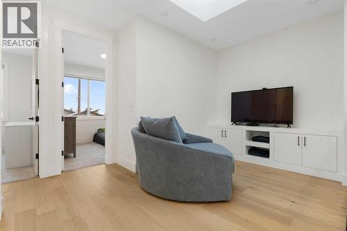 234 25 Avenue Ne, Calgary, AB - Indoor