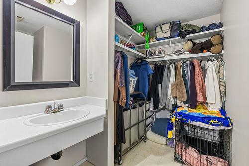 103A-880 Badke Road, Kelowna, BC - Indoor Photo Showing Bathroom
