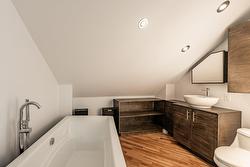 Ensuite bathroom - 