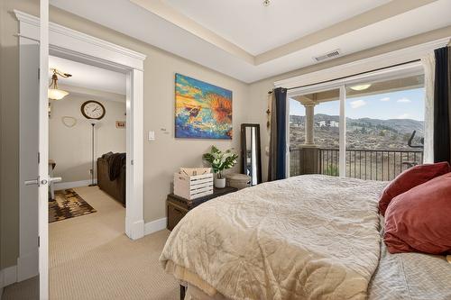 #301-975 Victoria  W Street, Kamloops, BC - Indoor Photo Showing Bedroom