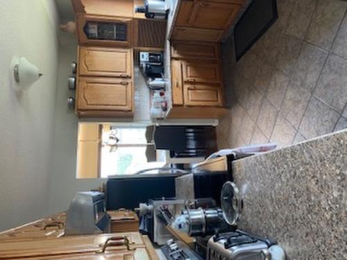 3343 Gordon Drive, Kelowna, BC - Indoor