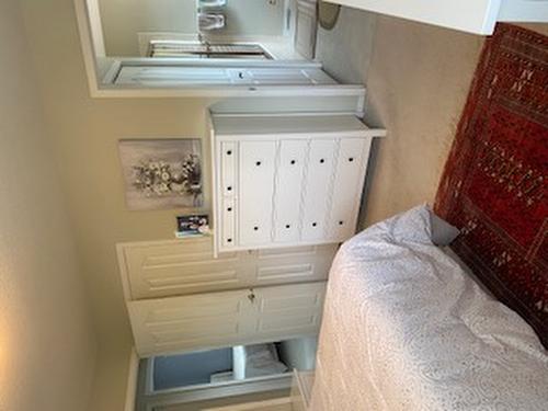 3343 Gordon Drive, Kelowna, BC - Indoor