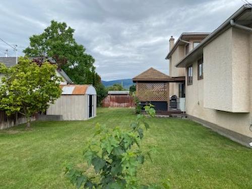 3343 Gordon Drive, Kelowna, BC - Outdoor