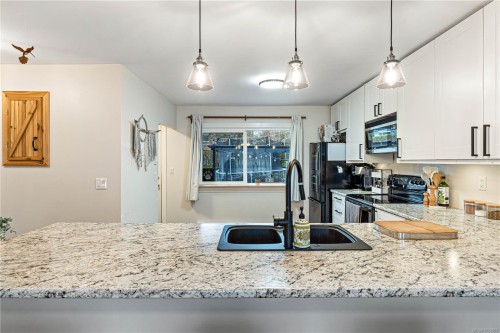 759 Cadogan St, Nanaimo, BC 