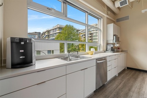 300-305-388 Harbour Rd, Victoria, BC 