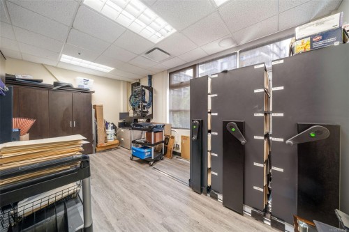 300-305-388 Harbour Rd, Victoria, BC 