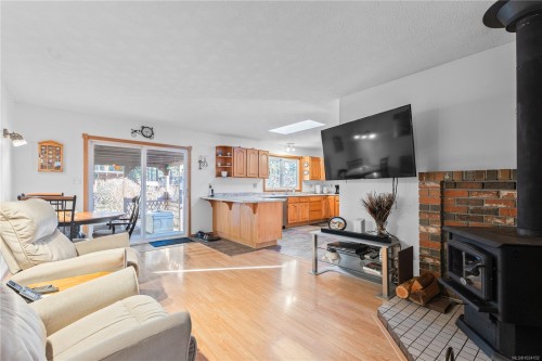 4496 Gary Lane, Campbell River, BC 