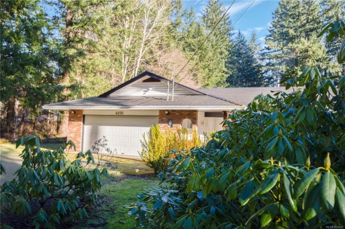 4496 Gary Lane, Campbell River, BC 
