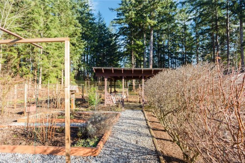 4496 Gary Lane, Campbell River, BC 
