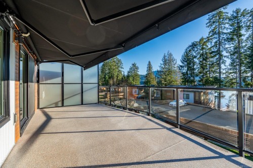 7420 Cottage Way, Lake Cowichan, BC 