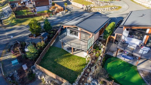 7420 Cottage Way, Lake Cowichan, BC 