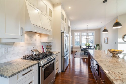 609 Prospect Pointe Dr, French Creek, BC 