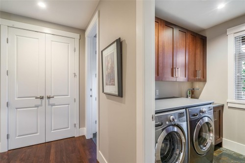 609 Prospect Pointe Dr, French Creek, BC 