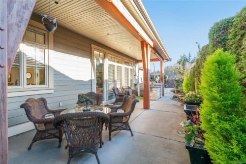 609 Prospect Pointe Dr, French Creek, BC 