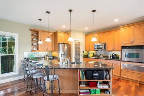 550 Falcon Crt, Parksville, BC 