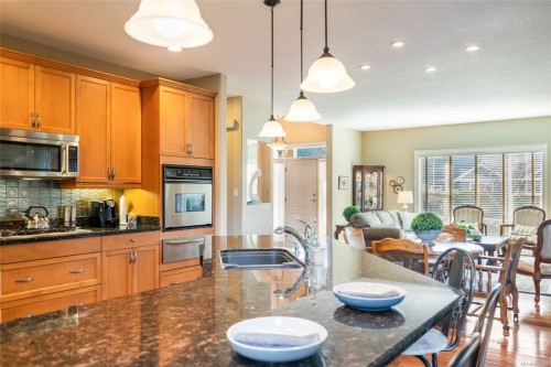 550 Falcon Crt, Parksville, BC 