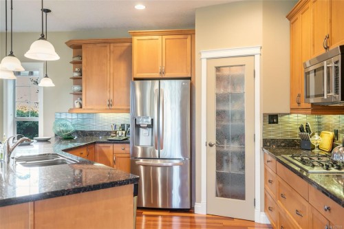 550 Falcon Crt, Parksville, BC 