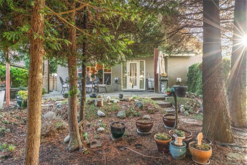 550 Falcon Crt, Parksville, BC 