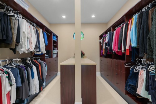 441 Glendower Rd, Saanich, BC 