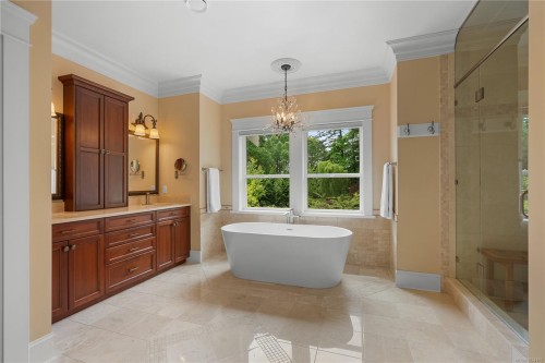 441 Glendower Rd, Saanich, BC 