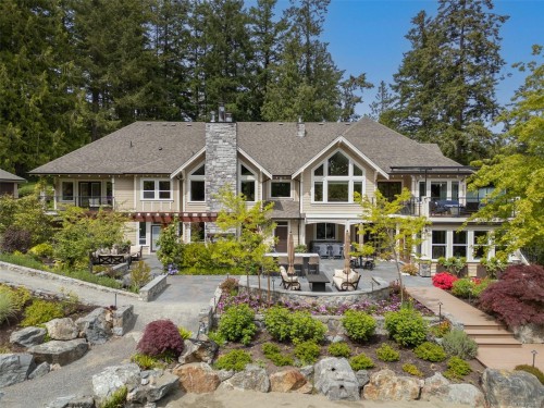 441 Glendower Rd, Saanich, BC 